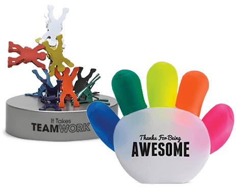 The Holiday Gift Dilemma How Much Should a Boss Spend on Employee Christmas Gifts? 2 The Holiday Gift Dilemma How Much Should a Boss Spend on Employee Christmas Gifts?